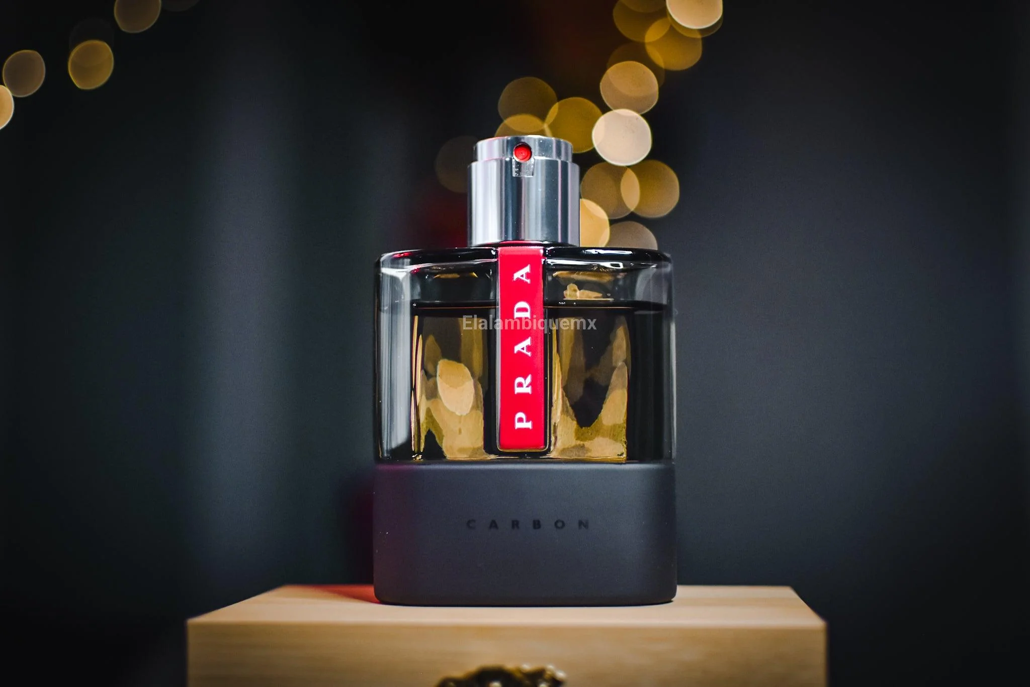 Prada- Luna Rossa Carbon